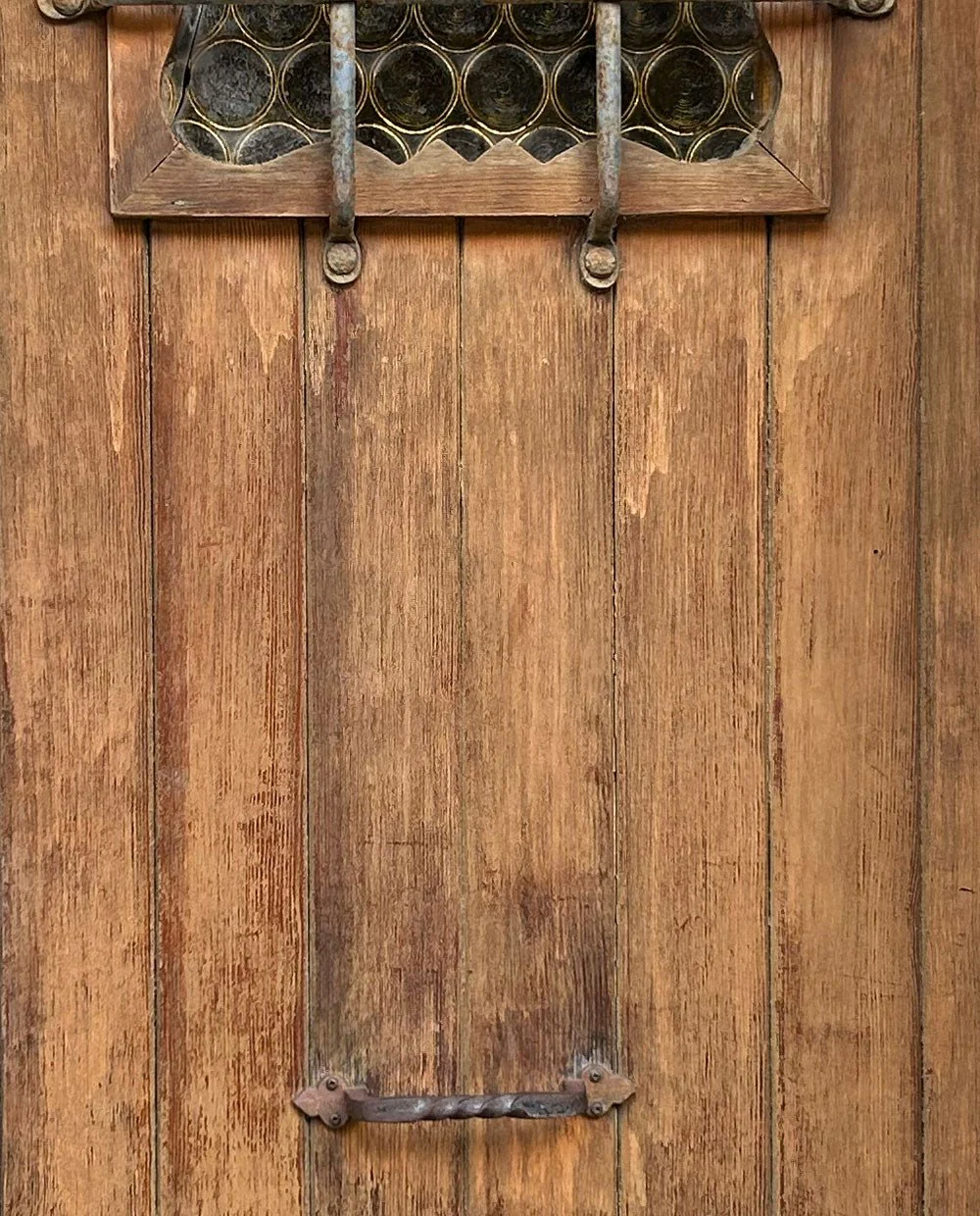 Brown door with bars - Image 4