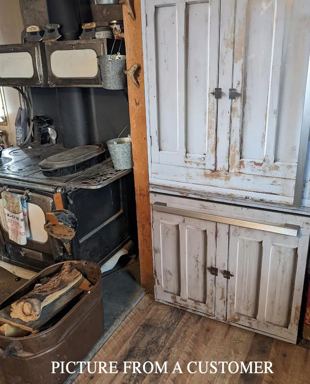 White primitive cabinet - Image 9